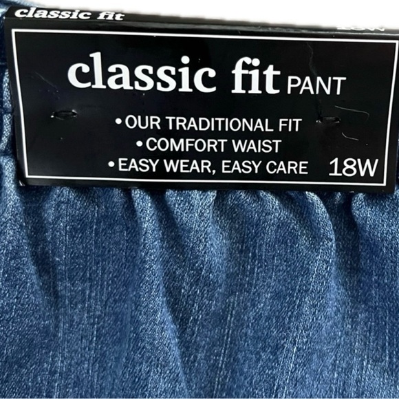 ⭐️NWT Alfred Dunner Woman Classics Stretch Denim Proportioned Med Wash Jeans 18W - Picture 4 of 10